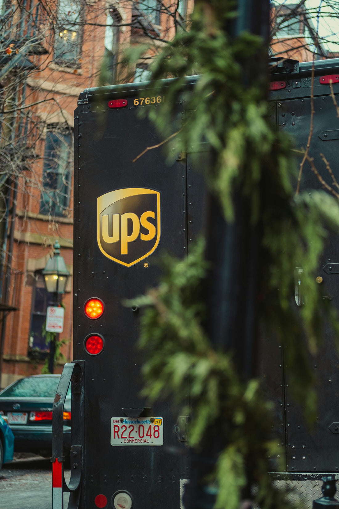 Shipping & Return Policies