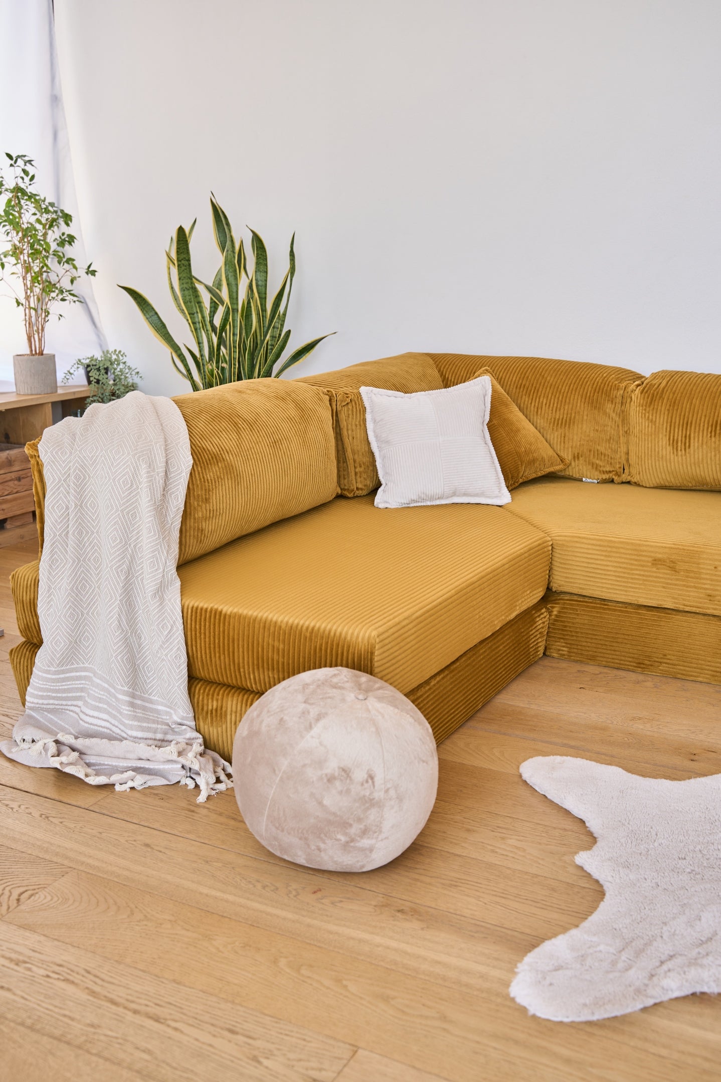 Canyon Sofa