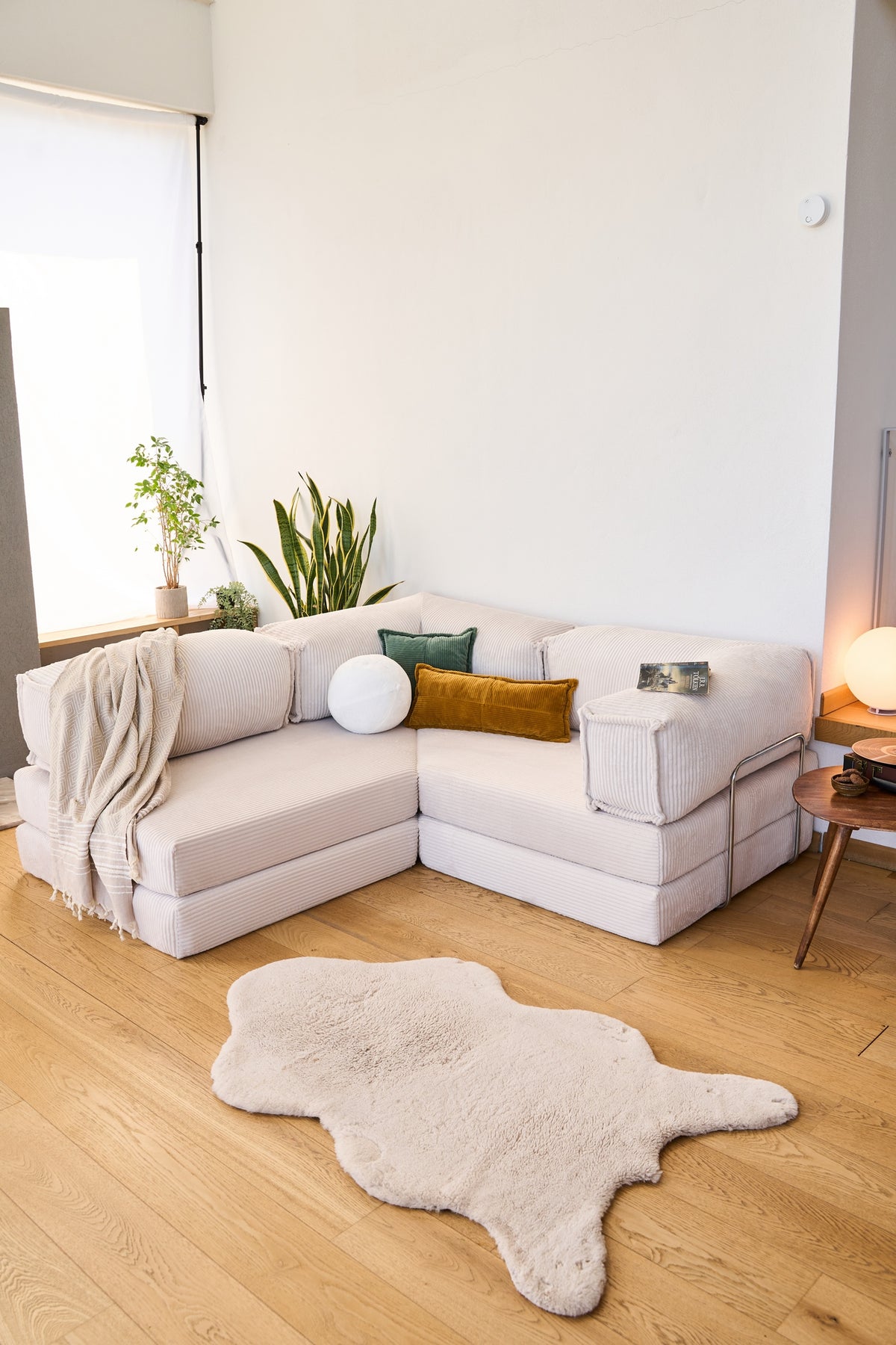 Canyon Sofa White